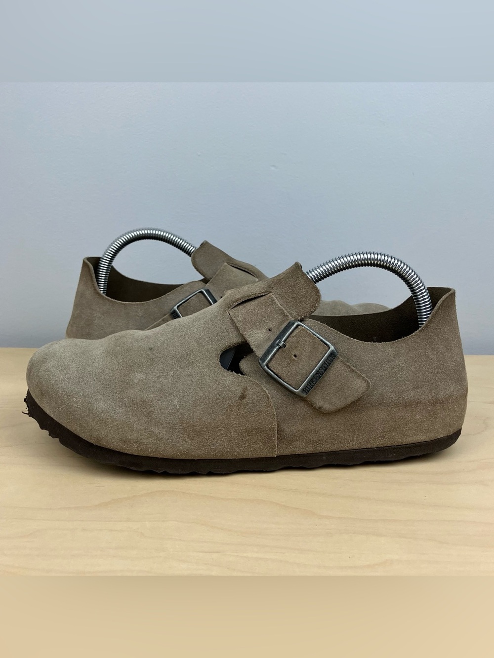 Birkenstock Men’s Size 41 / 8.0 London Taupe Suede Clogs Buckle Strap Shoes - Picture 3 of 11